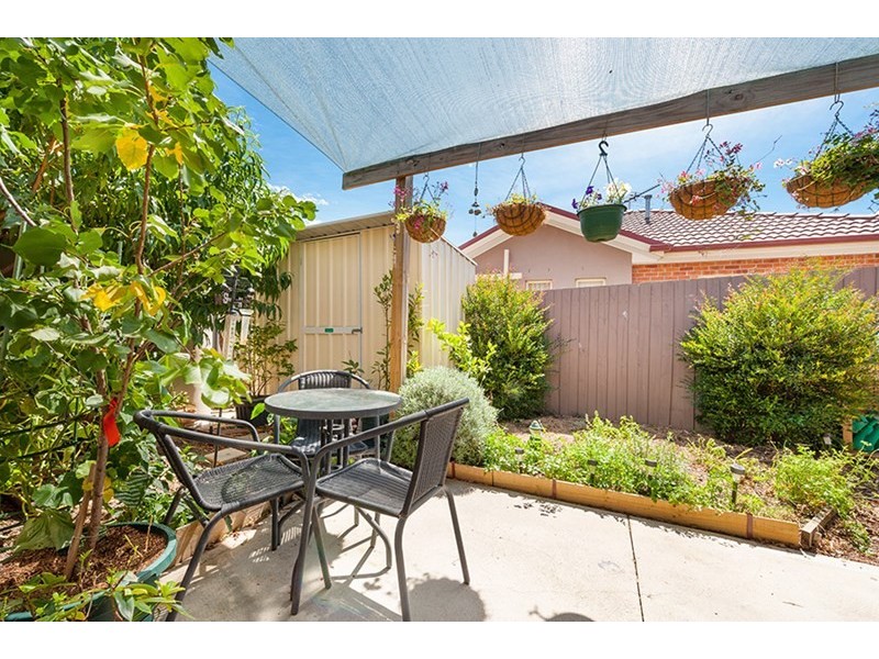 2/136 Dudley Street, Wallan VIC 3756