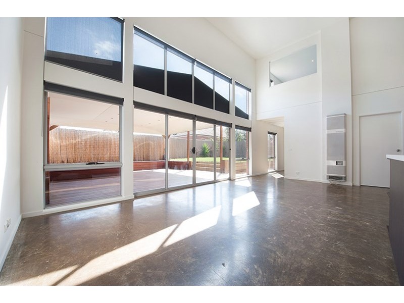 6 Gunning Lane, Craigieburn VIC 3064