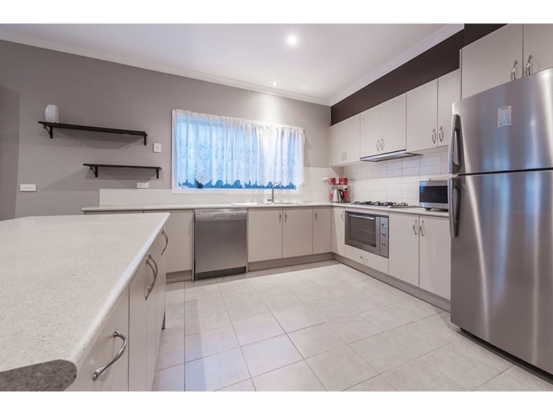 3 Brixton Place, Craigieburn VIC 3064