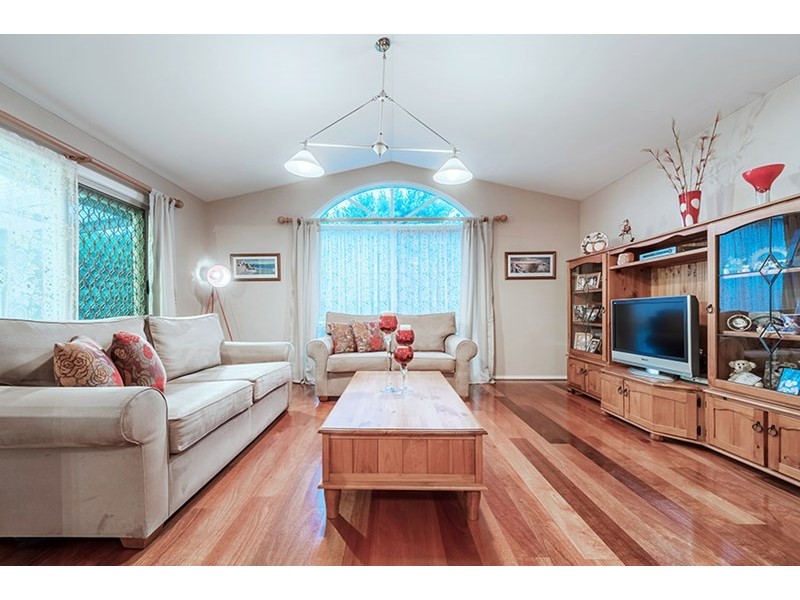 4 Porter Avenue, Roxburgh Park VIC 3064