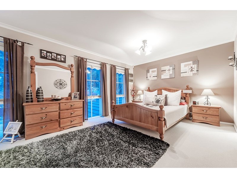 4 Porter Avenue, Roxburgh Park VIC 3064