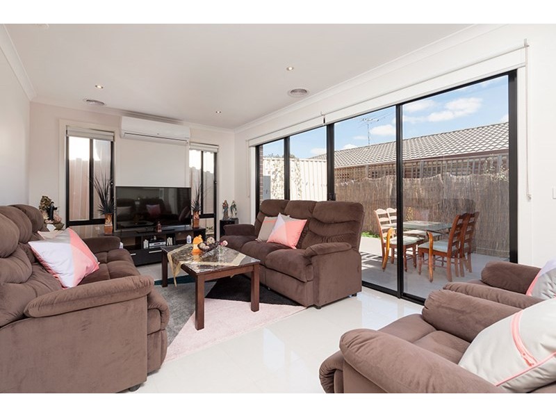 41 Axminster Drive, Craigieburn VIC 3064