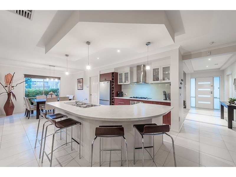 11 Long Island Circuit, Craigieburn VIC 3064