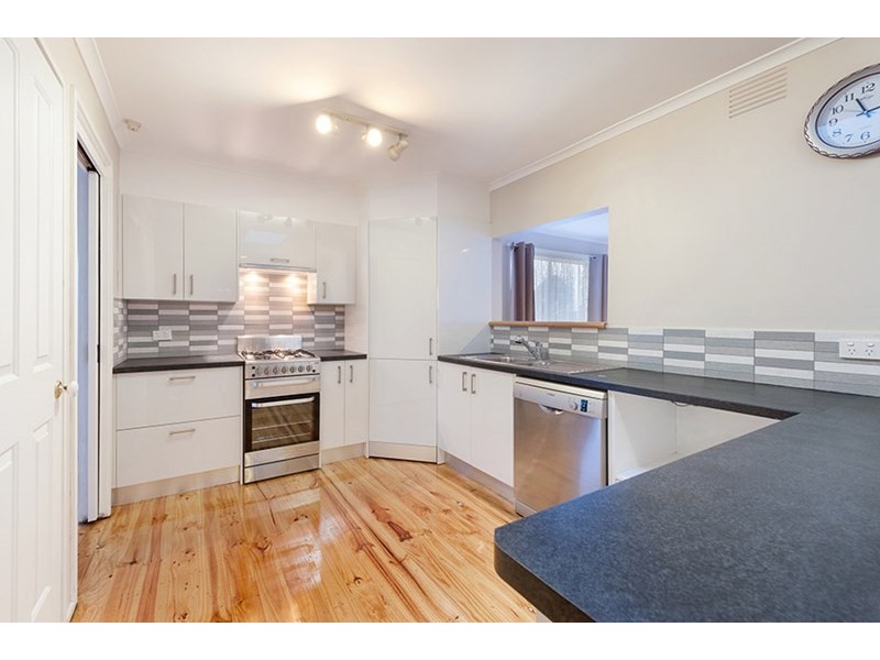 16 Grinstead Court, Craigieburn VIC 3064
