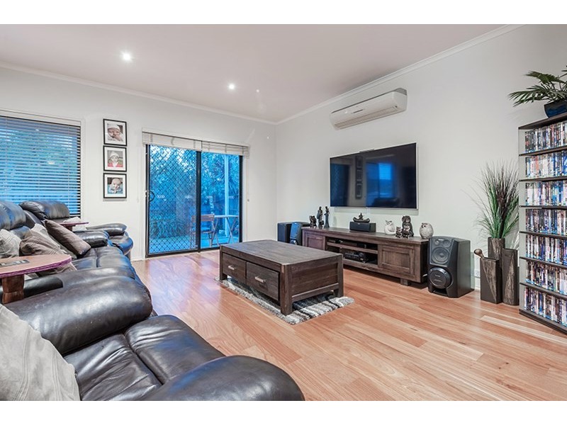 104 Royal Terrace, Craigieburn VIC 3064