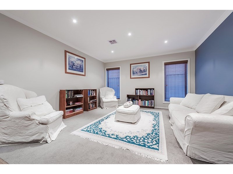 7 Beechworth Avenue, Greenvale VIC 3059