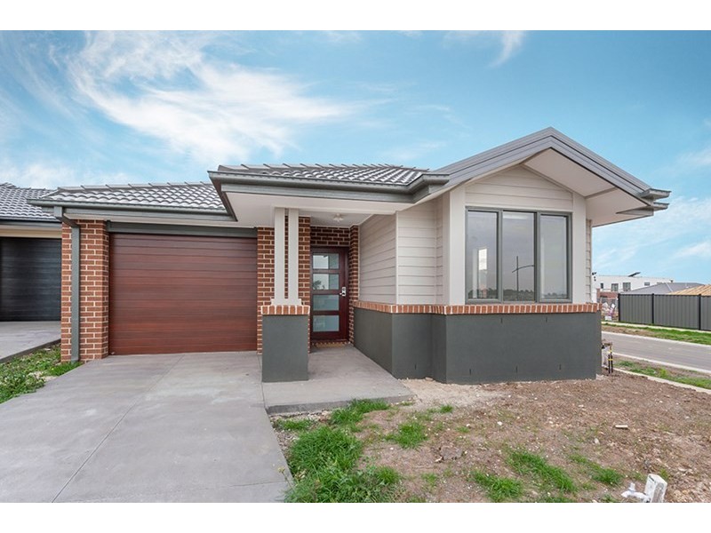 63 Natural Drive, Craigieburn VIC 3064