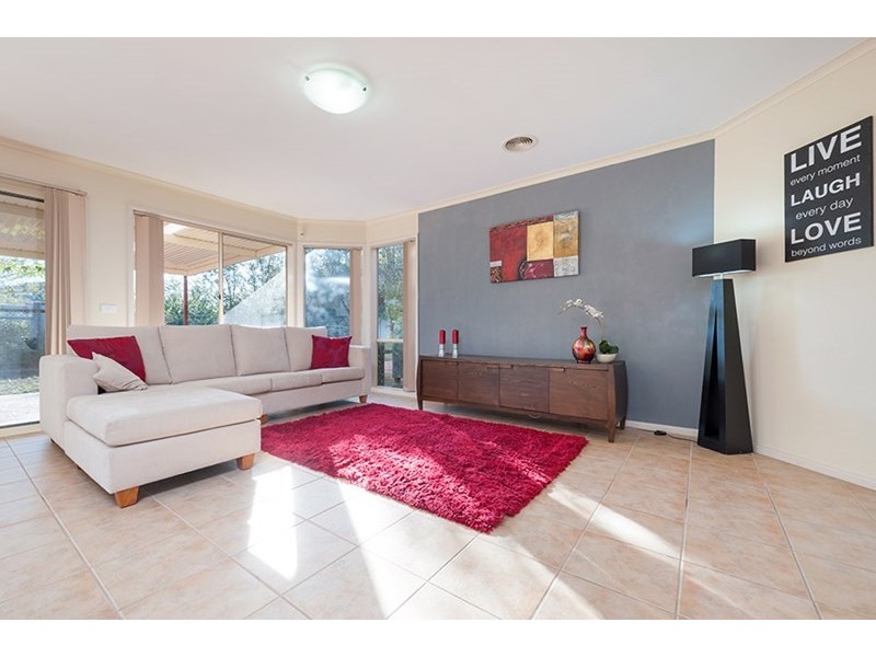 13 Sunnybrook Court, Craigieburn VIC 3064