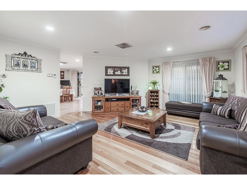 2 Murchison Way, Thomastown VIC 3074