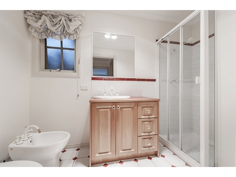 2 Murchison Way, Thomastown VIC 3074