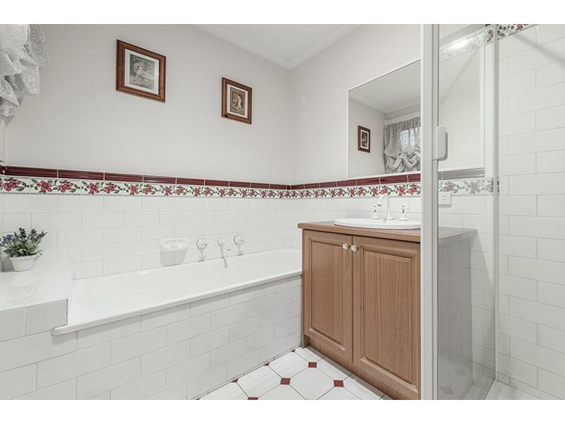 2 Murchison Way, Thomastown VIC 3074