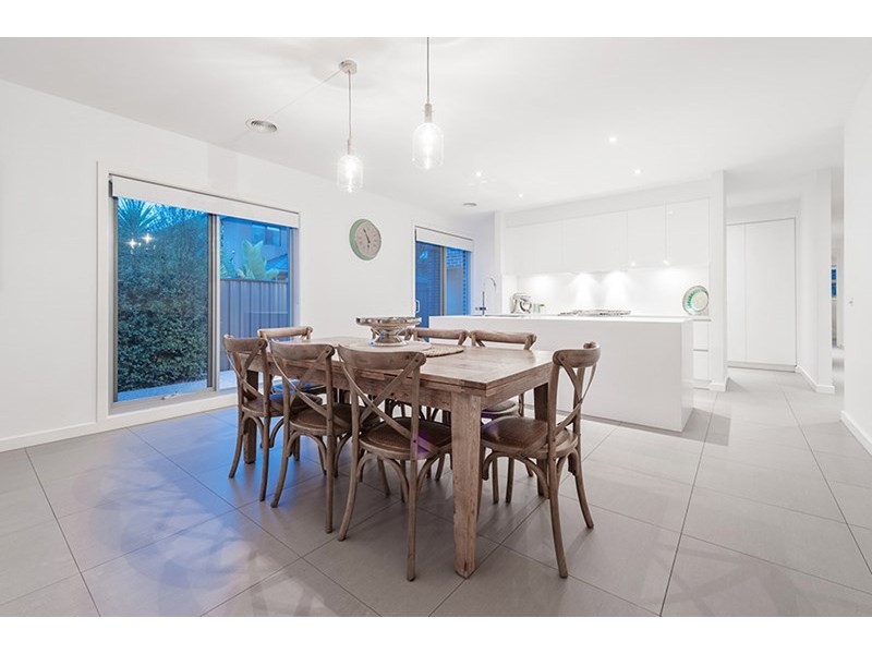 9 Grove Road, Craigieburn VIC 3064