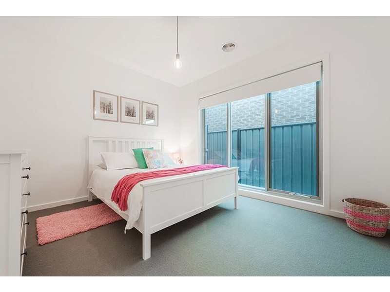 9 Grove Road, Craigieburn VIC 3064