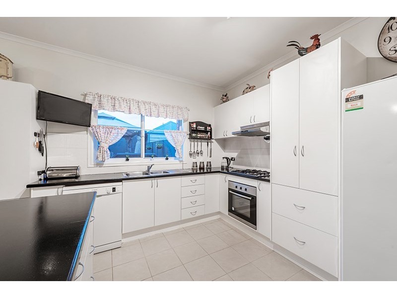 2 Cooma Lane, Craigieburn VIC 3064