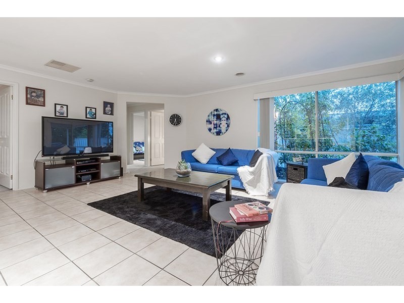 56 Lakes Drive, Craigieburn VIC 3064