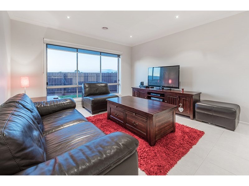5 Leveque Loop, Craigieburn VIC 3064