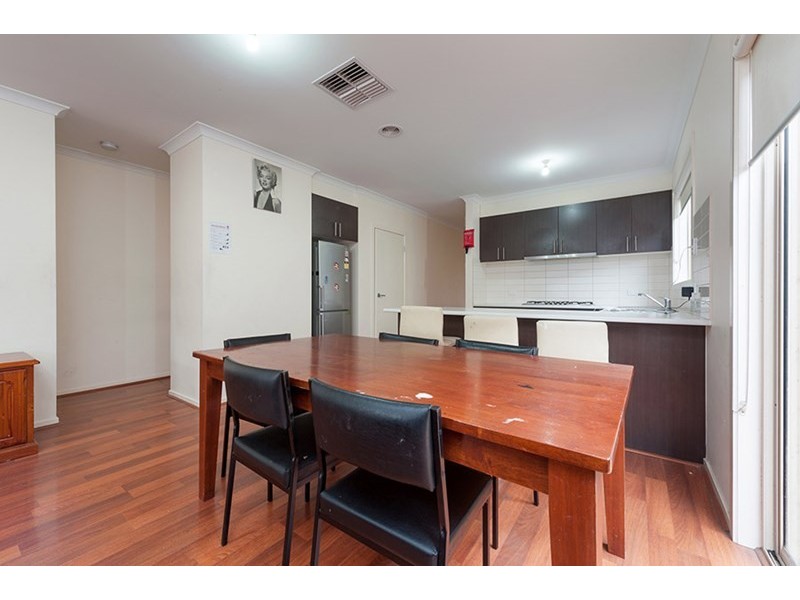 18 Kensley Circuit, Craigieburn VIC 3064