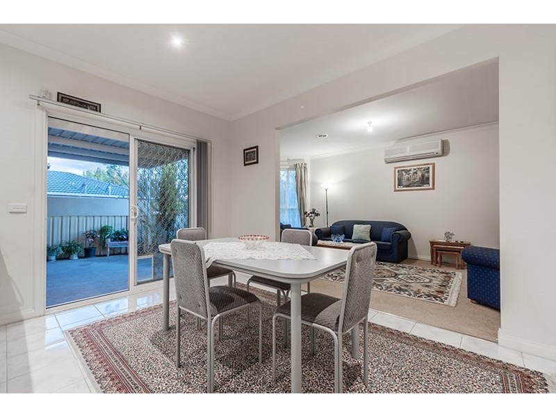 3 Alberton Avenue, Roxburgh Park VIC 3064