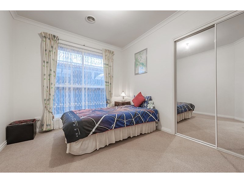 3 Alberton Avenue, Roxburgh Park VIC 3064