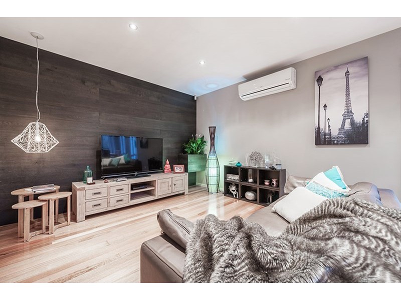 41 Isla Avenue, Glenroy VIC 3046