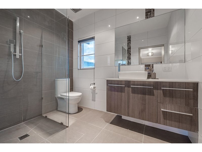 41 Isla Avenue, Glenroy VIC 3046