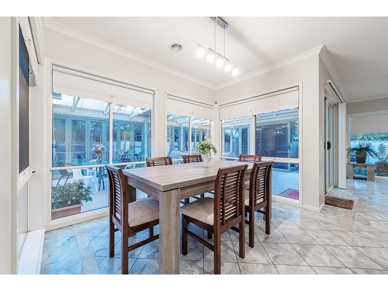 14 Elmwood Place, Craigieburn VIC 3064