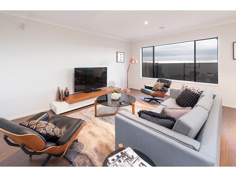 40 Scoria Circuit, Craigieburn VIC 3064