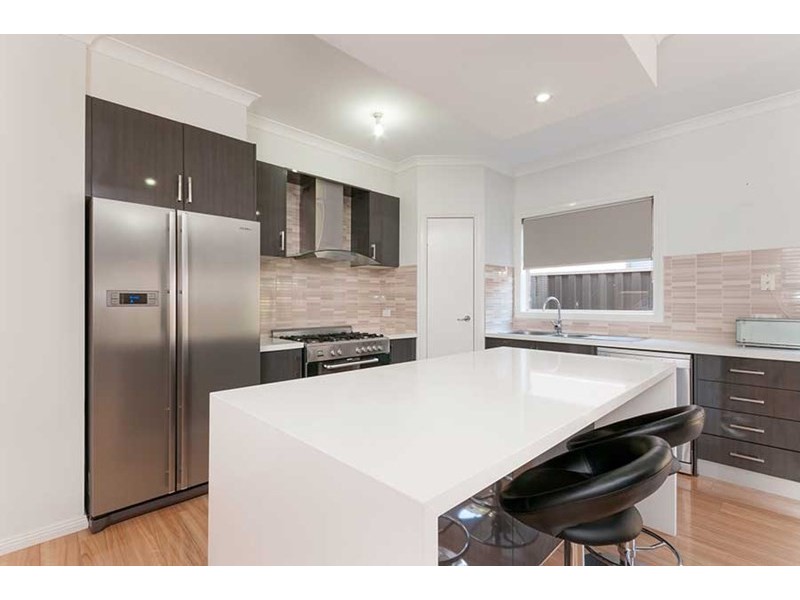 25 Acland Street, Craigieburn VIC 3064