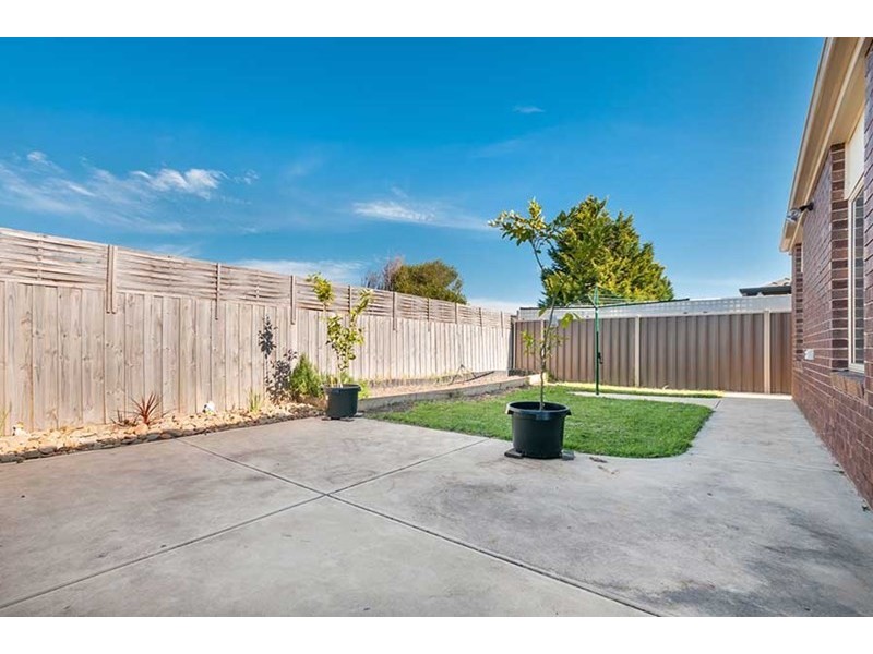25 Acland Street, Craigieburn VIC 3064
