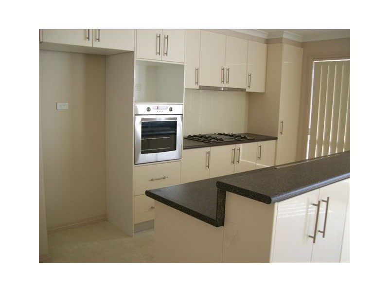 2 Naracoorte, Craigieburn VIC 3064