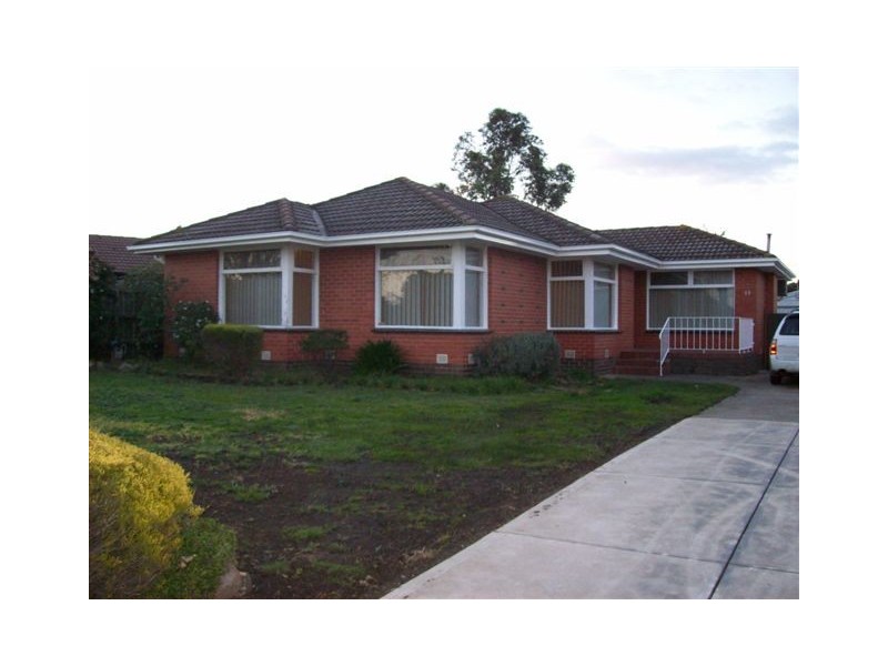 32 Medway Road, Craigieburn VIC 3064