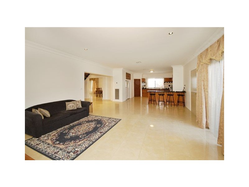 6 Valhalla Place, Craigieburn VIC 3064