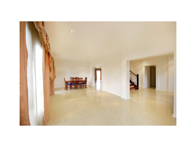 6 Valhalla Place, Craigieburn VIC 3064