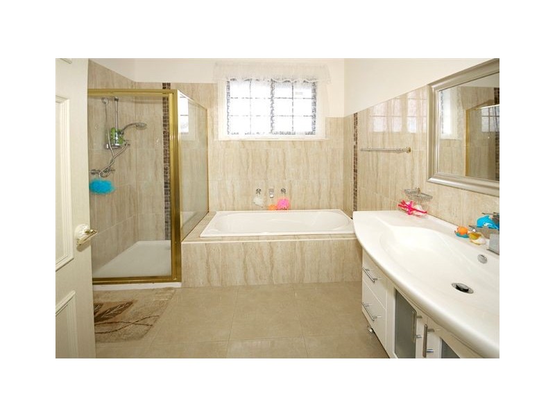 6 Valhalla Place, Craigieburn VIC 3064