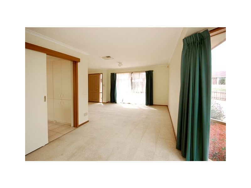 15 Silverton Court, Craigieburn VIC 3064