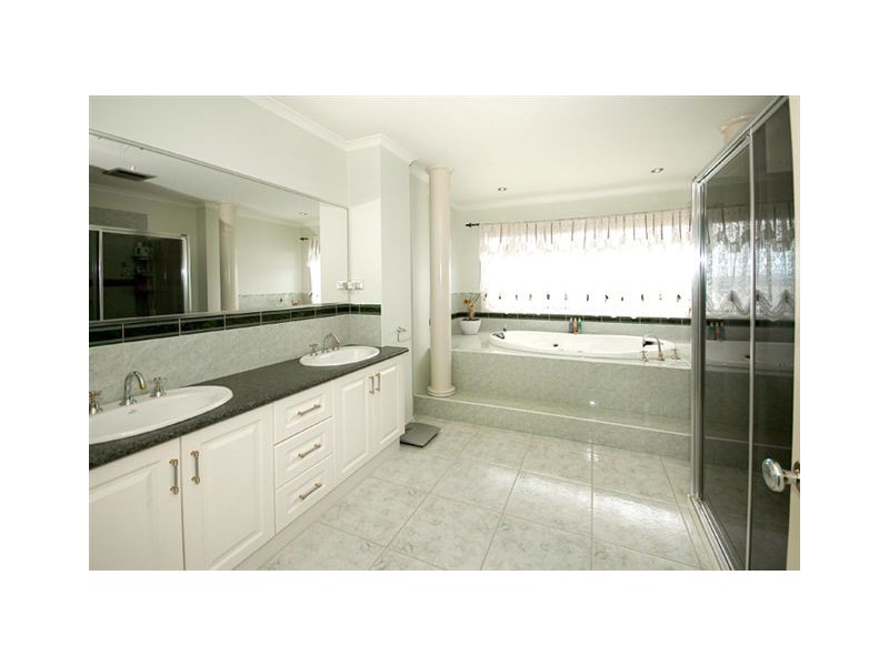 150 The Panorama, Mickleham VIC 3064