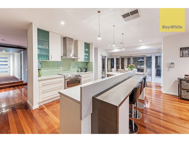 11 Skyline Rise, Craigieburn VIC 3064