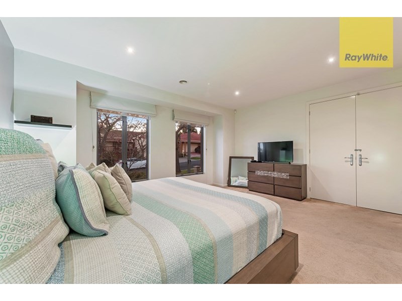 11 Skyline Rise, Craigieburn VIC 3064