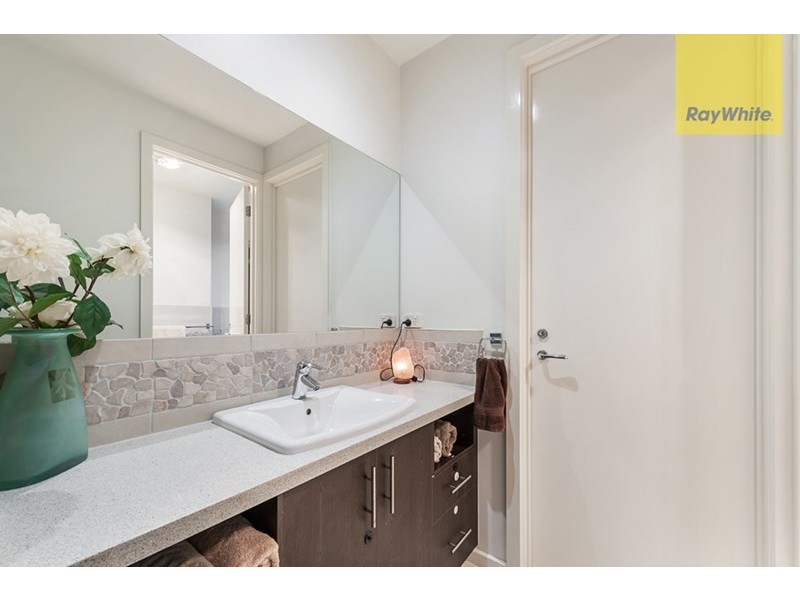 11 Skyline Rise, Craigieburn VIC 3064