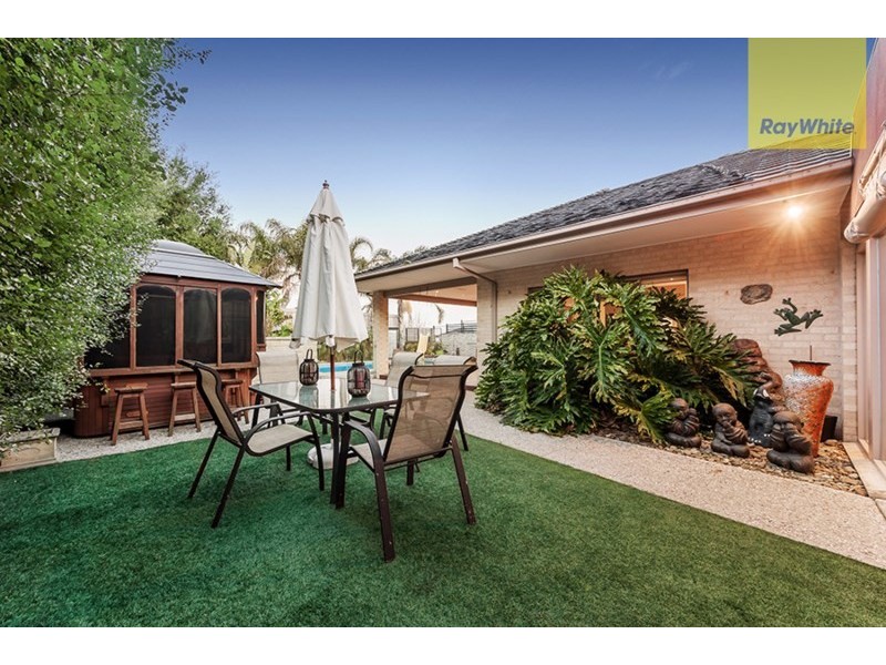 11 Skyline Rise, Craigieburn VIC 3064