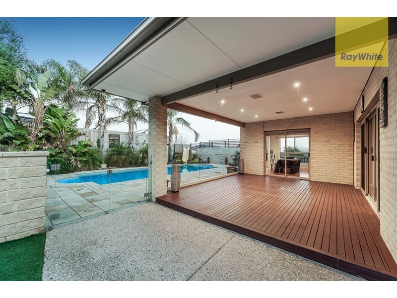 11 Skyline Rise, Craigieburn VIC 3064