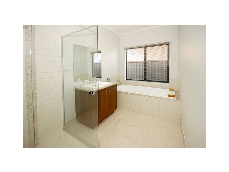 3 Olympic Way, Craigieburn VIC 3064