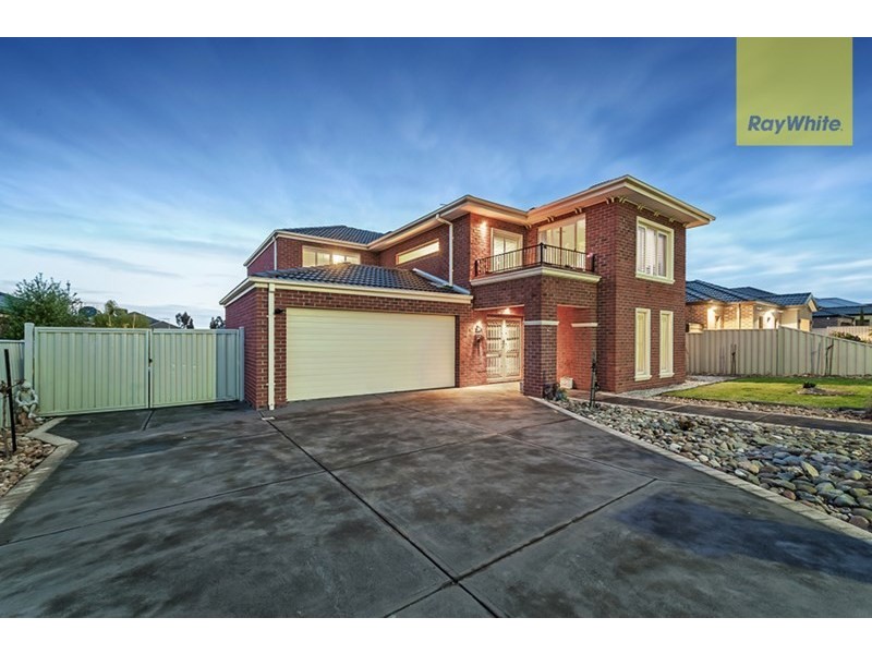 27 Tusmore Rise, Roxburgh Park VIC 3064