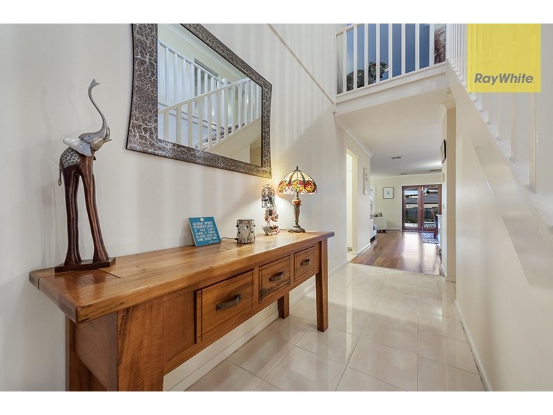 27 Tusmore Rise, Roxburgh Park VIC 3064