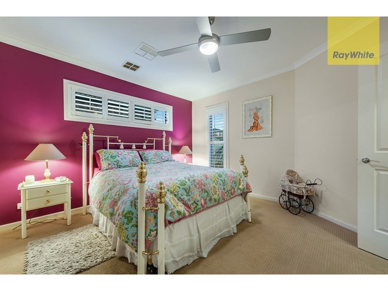 27 Tusmore Rise, Roxburgh Park VIC 3064