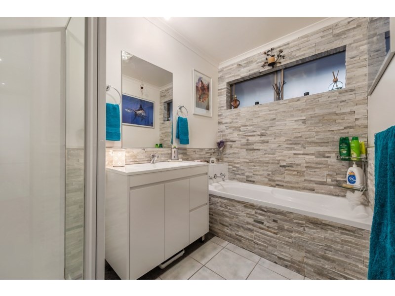 11 Abbott Court, Craigieburn VIC 3064