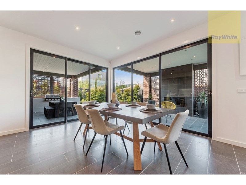 40 Flourish Circuit, Greenvale VIC 3059