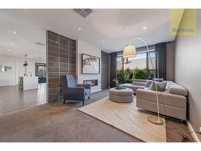 40 Flourish Circuit, Greenvale VIC 3059