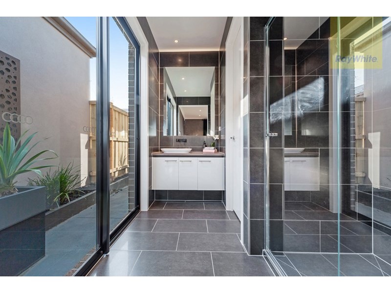 40 Flourish Circuit, Greenvale VIC 3059