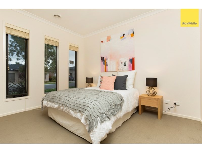 6 Scotney Road, Craigieburn VIC 3064